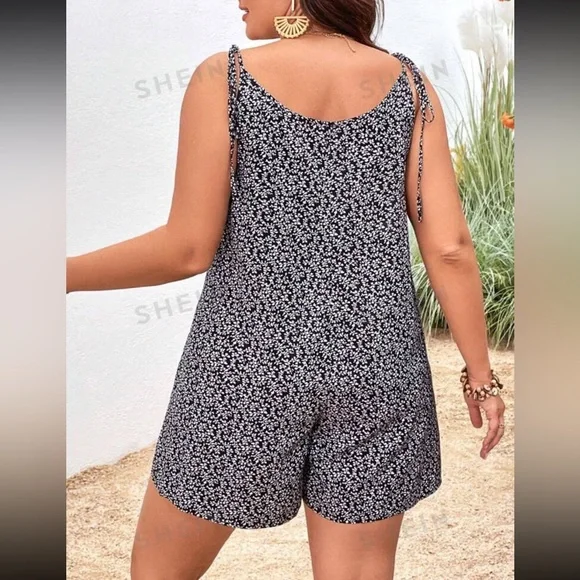 SHEIN VCAY NIP Plus Allover Florals Print Tie Shoulder Cami Spring Romper - Picture 2 of 6